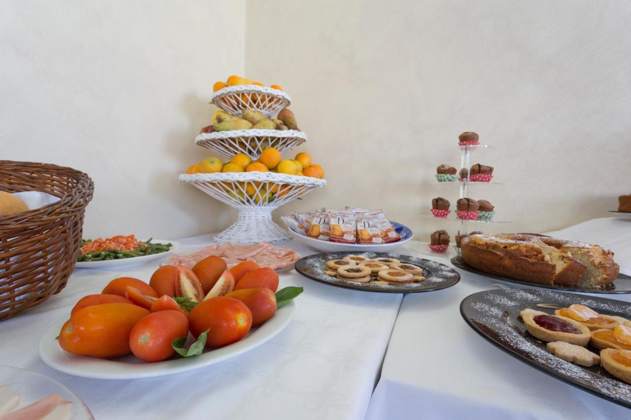 Hotel Sole Castello (Adults Only) ตาออร์มินา ภายนอก รูปภาพ