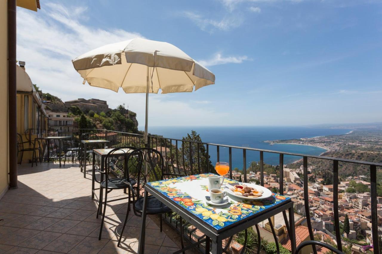 Hotel Sole Castello (Adults Only) ตาออร์มินา ภายนอก รูปภาพ