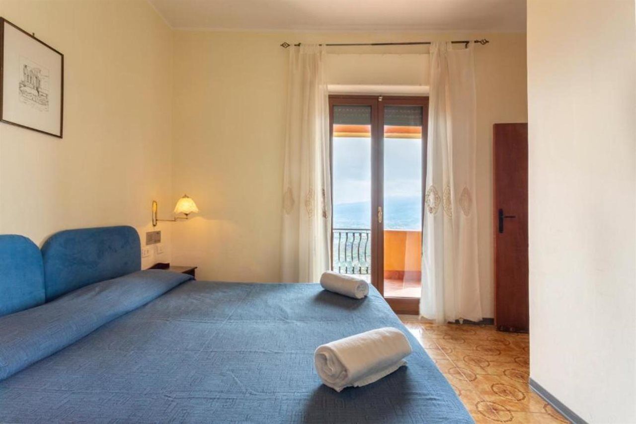 Hotel Sole Castello (Adults Only) ตาออร์มินา ภายนอก รูปภาพ